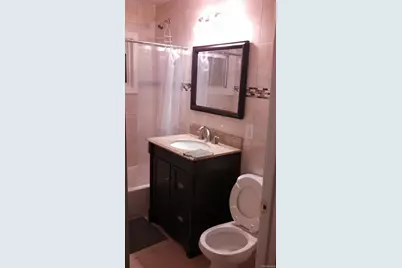 15 Falcon Lane, Levittown, NY 11756 - Photo 19