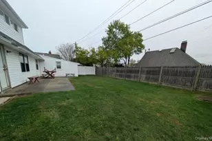 15 Falcon Ln, Levittown, NY 11756 - Photo 25