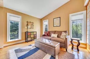 12 Kristin Ln, Hauppauge, NY 11788 - Photo 33