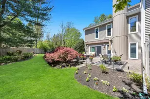12 Kristin Ln, Hauppauge, NY 11788 - Photo 7
