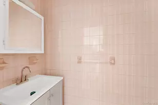 559 Cleveland St, Brooklyn, NY 11208 - Photo 7