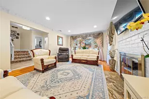 82-10 215th St, Hollis, NY 11427 - Photo 5