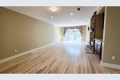 173 Colony Drive, Holbrook, NY 11741 - Photo 7