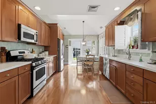 1803 Summerhill Ct, Cortlandt Manor, NY 10567 - Photo 13