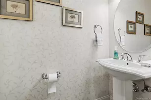1803 Summerhill Ct, Cortlandt Manor, NY 10567 - Photo 11