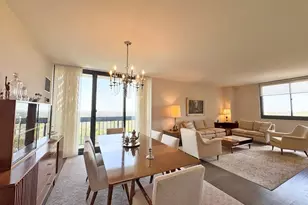 270-10 Grand Central Pkwy, Floral Park, NY 11005 - Photo 5