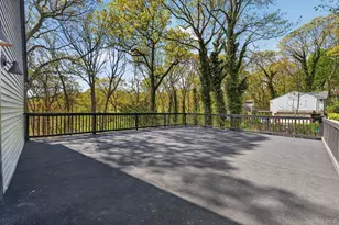 33 Tuscarora Dr, Centerport, NY 11721 - Photo 15