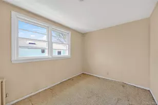 160 Albermarle Ave, Valley Stream, NY 11580 - Photo 13