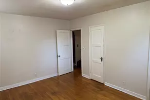160 Albermarle Ave, Valley Stream, NY 11580 - Photo 11