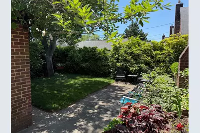 160 Albermarle Avenue, Valley Stream, NY 11580 - Photo 21