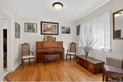 160 Albermarle Avenue, Valley Stream, NY 11580 - Photo 5