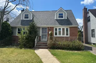 151-26 20th Ave, Whitestone, NY 11357 - Photo 3