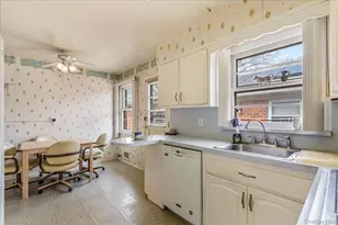 25-08 148th St, Flushing, NY 11354 - Photo 7