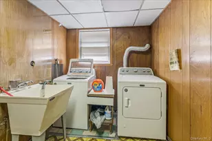 25-08 148th St, Flushing, NY 11354 - Photo 21