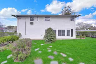25 Lakeshore Blvd, Massapequa, NY 11758 - Photo 29