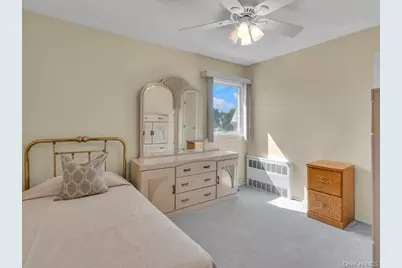 92 Elberta Drive, East Northport, NY 11731 - Photo 11
