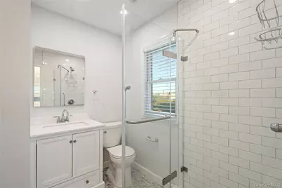 2000 Ocean Boulevard, Atlantic Beach, NY 11509 - Photo 17