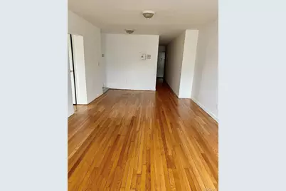 7 Bond #3J, Great Neck, NY 11021 - Photo 5
