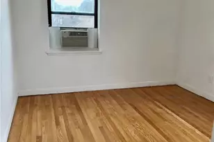 7 Bond, Great Neck, NY 11021 - Photo 7