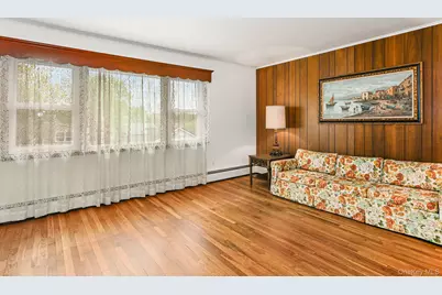 32 Chase Avenue, White Plains, NY 10606 - Photo 7
