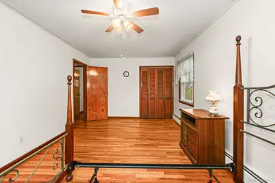 32 Chase Avenue, White Plains, NY 10606 - Photo 19