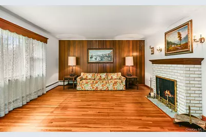 32 Chase Avenue, White Plains, NY 10606 - Photo 5