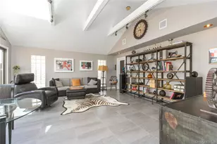 20 Old Farm Rd, Great Neck, NY 11020 - Photo 9