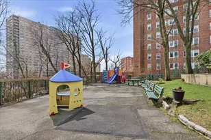 80 Knolls Crescent, Bronx, NY 10463 - Photo 21