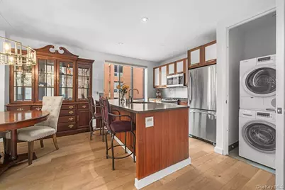 3585 Greystone Avenue #3E, Bronx, NY 10463 - Photo 1