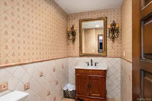 8 Plaka Ct, Old Brookville, NY 11545 - Photo 17
