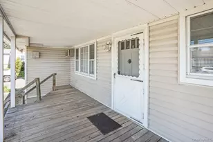 144 W Lake Dr, Lindenhurst, NY 11757 - Photo 19