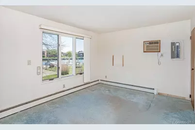 144 W Lake Drive, Lindenhurst, NY 11757 - Photo 9