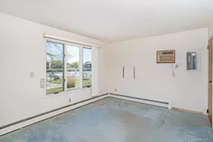 144 W Lake Dr, Lindenhurst, NY 11757 - Photo 9