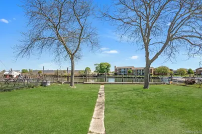 144 W Lake Drive, Lindenhurst, NY 11757 - Photo 23