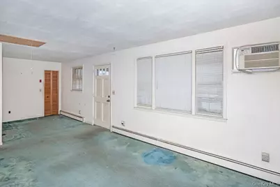 144 W Lake Drive, Lindenhurst, NY 11757 - Photo 7
