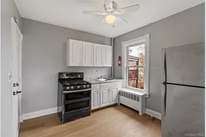 72-1/2 Henry Avenue, Newburgh, NY 12550 - Photo 11