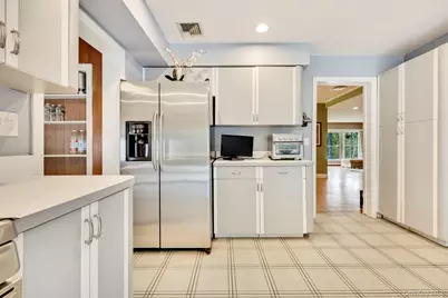 170 Ocean Avenue, Woodmere, NY 11598 - Photo 11