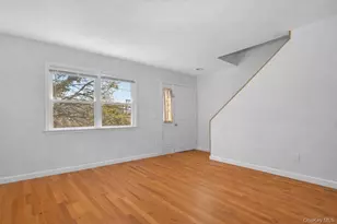 21 W Division St, Greenwich, CT 06830 - Photo 11