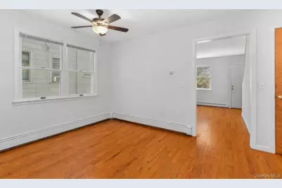 21 W Division Street, Greenwich, CT 06830 - Photo 9