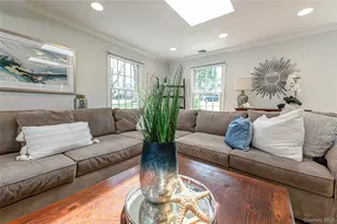 18 Pilgrim Dr, Port Jefferson, NY 11777 - Photo 19