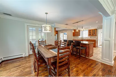 18 Pilgrim Drive, Port Jefferson, NY 11777 - Photo 13