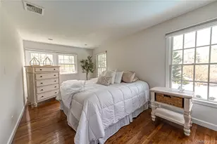 18 Pilgrim Dr, Port Jefferson, NY 11777 - Photo 27