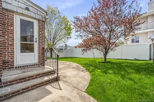 54-08 253rd St, Little Neck, NY 11362 - Photo 21