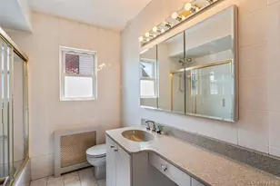 54-08 253rd St, Little Neck, NY 11362 - Photo 13