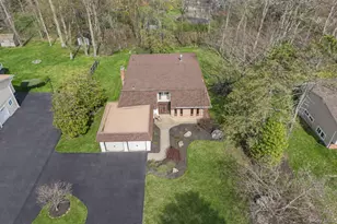 84 Tennyson Dr, Nanuet, NY 10954 - Photo 3