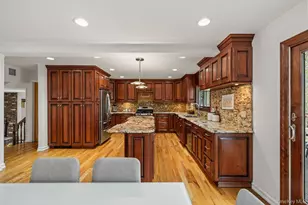 84 Tennyson Dr, Nanuet, NY 10954 - Photo 21