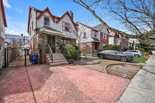 63-42 Alderton St, Rego Park, NY 11374 - Photo 23