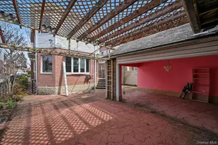 63-42 Alderton St, Rego Park, NY 11374 - Photo 21