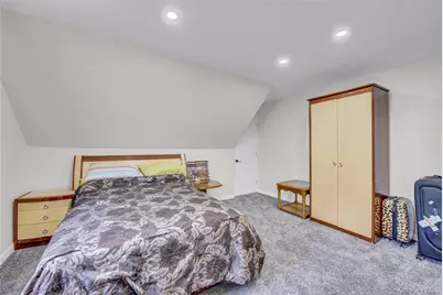 1312 Park Avenue, New Hyde Park, NY 11040 - Photo 15