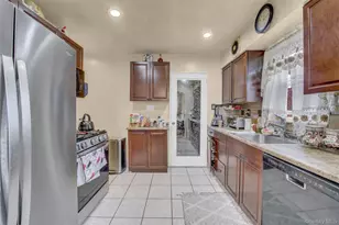 1312 Park Ave, New Hyde Park, NY 11040 - Photo 7